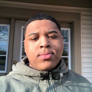 Meet your Posher, Elijah